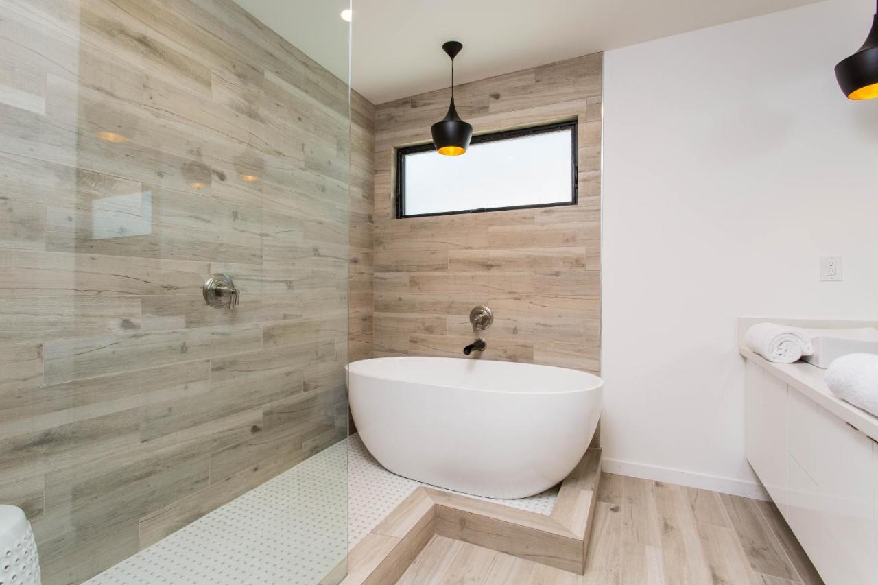 Modern With A Pool In Larchmont Village